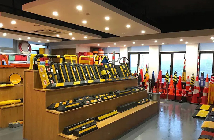 Your one-stop sourcing base of traffic safety products